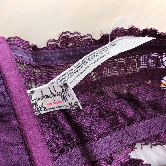 FREE PEOPLE Deep in the Dark Lace Bandeau Bra NWT - Picture 5 of 5